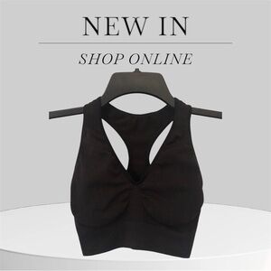 Hanes Brand Woman’s Get Cozy Pullover Bra Size M. In Brand New Condition